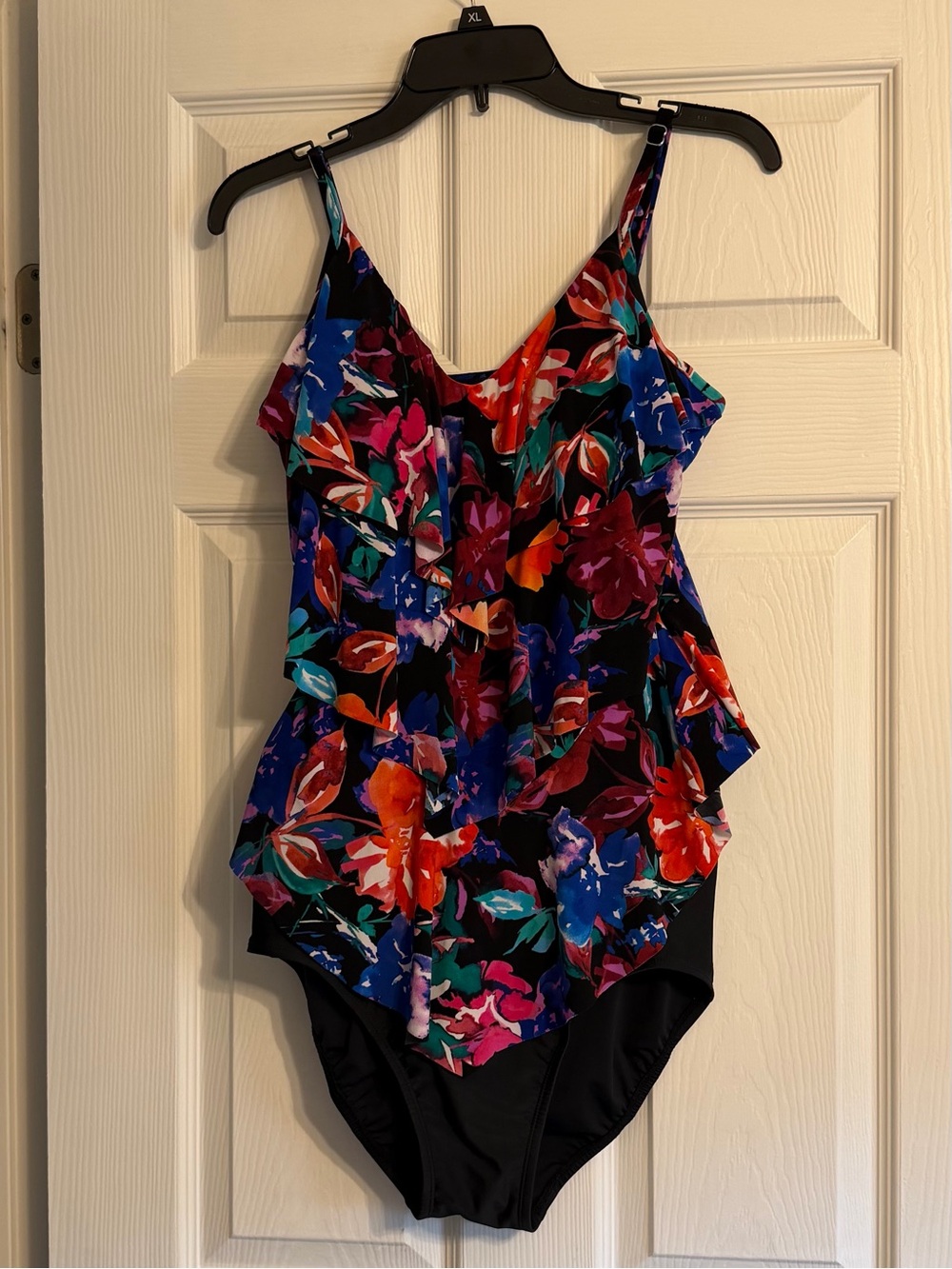 Women’s Magicsuit Tankini (size 10)